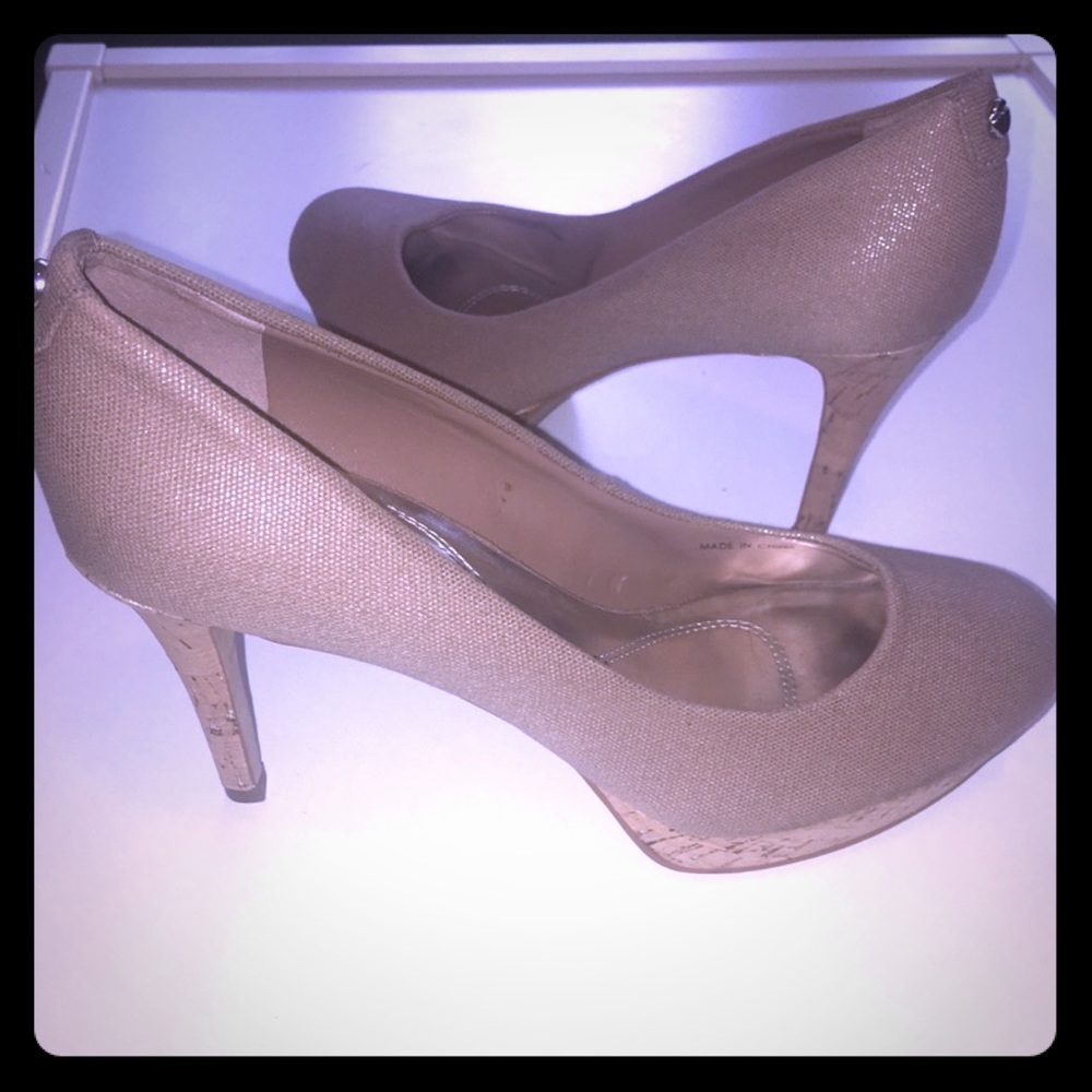 TAHARI Tan Platform Cork “Sophia” Heels Sz 7.5 EUC